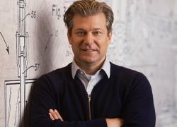 CNH Industrial, risultati 2025 con ricavi a $18,1 mld (-9%), utile a $505 mln (-60%); nel Q4 fatturato a 5,16 mld $ (+6%) e utile a $89 mln