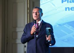 La Lega di Serie A ha acquistato il Fantacalcio, 51% della societ&agrave; per 18 mln &euro;, valutazione complessiva di 40 mln &euro;