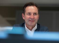 Volkswagen intenzionata a vendere Everllence per &euro;6 mld; tra gli obiettivi la riduzione del 20% dei costi e il risparmio di &euro;60 mld entro il 2028