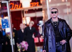 Chi &egrave; Samurai Jay in gara a Sanremo 2026, dal nome vero alla vita privata, dalla fidanzata alla carriera alle canzoni pi&ugrave; famose