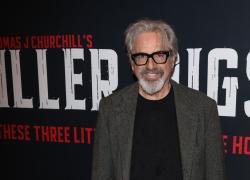 Addio a Robert Carradine, morta suicida a 71 anni l'attore di Lizzie McGuire e La rivincita dei nerd, soffriva di disturbo bipolare