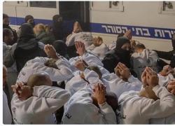 Israele, ufficio stampa dei prigionieri palestinesi denuncia sistema carcerario: "Malnutrizione, torture e negligenza medica"