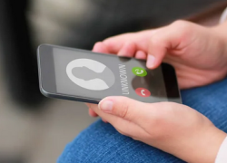 Ucraina nuova capitale di truffe telefoniche: un sistema che ruba soldi all'Ue con la complicit&agrave; di politici vicini a Zelensky