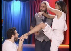 OnlyFun, nel fuorionda Andrea Pisani beve acqua dal piede di Belen Rodriguez come Samurai Jay nella clip di "Ossessione" - VIDEO