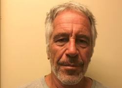 Epstein, nel 2008 condanne per &ldquo;sollecitazione a prostituzione&rdquo; e a quella "minorile&rdquo;, unica minorenne &ldquo;Jane Doe&rdquo; americana 16enne