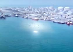 Mistero della guerra: chi doveva capitolare si rafforza e vende perfino energia a chi voleva farlo capitolare