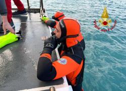 Cinque Terre, ragazza polacca in vacanza a Riomaggiore con i genitori scivola sugli scogli e batte la testa, morta affogata