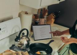 Guida definitiva al voto del referendum per ignoranti reo confessi: decidere se votare SI O NO pur non avendoci capito niente, oppure avendoci capito fin troppo, ma facendo gli indiani