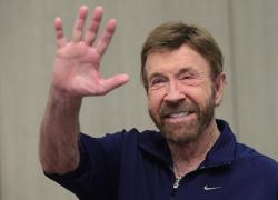 Addio a Chuck Norris, morto l'attore di Walker Texas Ranger, era stato ricoverato dopo malore improvviso, aveva 86 anni