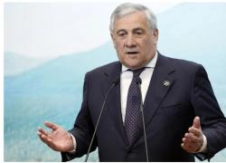 Tajani si incarta sull'Iran e inverte le responsabilit&agrave;, per il ministro degli esteri Teheran &egrave; l'aggressore, ennesima follia