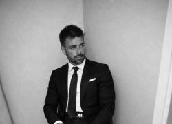 Matteo Pasi, da hairstylist a modello, dal Diavolo veste Prada 2 al provino con Pedro Almodovar - L'intervista al GdI