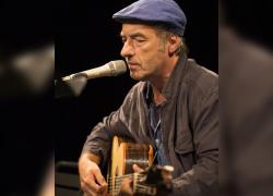 Addio a David Riondino, morto l'autore di "Maracaibo", il cantante, attore, scrittore e regista fiorentino aveva 73 anni