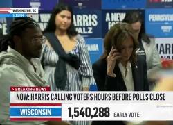 Elezioni Usa, Kamala Harris e la telefonata "sospetta" con un elettore: "Mi hai votata, grazie", ma sullo schermo nessuna chiamata - VIDEO