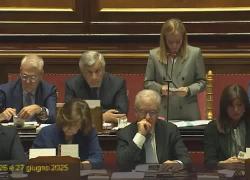Meloni si schiera a favore del riarmo e della guerra contro la Russia: "La penso come i romani, ‘si vis pacem, para bellum’" - VIDEO