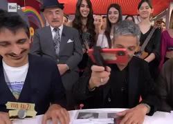 Fiorello, la stoccata a Lucia Annunziata sulle dimissioni: "Agli italiani non frega. Se non condividevi niente del governo, dovevi rimanere" - VIDEO