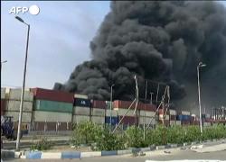 Iran, esplosione nel porto di Bandar Abbas, Teheran: "Attentato terroristico di Israele, esplosivi nei container", oltre 100 morti e più di 1200 feriti - VIDEO