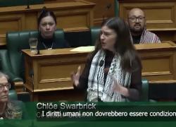 Nuova Zelanda, deputata Chloe Swarbrick espulsa da Parlamento per accuse a governo su Gaza: "Tante chiacchiere ma niente azioni contro genocidio" - VIDEO