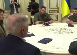 Lindsey Graham (senatore Usa) a Zelensky: "La morte dei russi è il miglior denaro mai speso" - VIDEO 