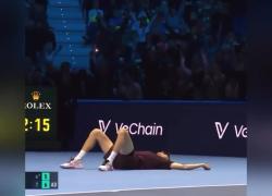 Sinner vince le Atp Finals di Torino in finale contro Alcaraz, 7-6, 7-5, secondo successo di fila, il VIDEO del match point