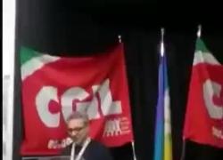 Cgil Bologna, inno dell'URSS durante l'elezione del nuovo segretario Bulgarelli - VIDEO
