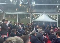 Atreju, studenti di Medicina contro ministra Bernini: "Il semestre filtro ci farà perdere l'anno", lei: "Siete poveri comunisti inutili" - VIDEO