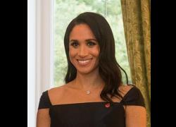 Meghan Markle "egocentrica", gli esperti: "Si è riferita 54 volte a se stessa in un discorso"