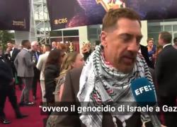 Emmy Awards 2025, Javier Bardem con kefiah al collo durante premiazione: “A Gaza un genocidio, non lavorerò con chi supporta la strage” – VIDEO