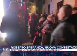 Speranza contestato a Roma: "Assassino, morti improvvise dopo vaccino Covid, i nostri familiari prendono il cortisone perché non riescono a respirare" - VIDEO