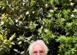 Flavio Briatore, passeggiata per le vie di Montecarlo dopo l'intervento al cuore: "Grazie per l'affetto, fate prevenzione" - VIDEO