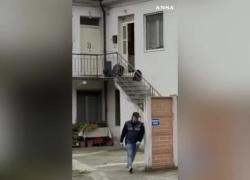 Garlasco, perquisita casa di Sempio, genitori e 2 amici, sequestrato materiale informatico e ricercata arma del delitto: un attizzatoio nel canale di Tromello - VIDEO
