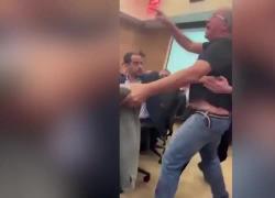 Israele, irruzione alla Knesset dei parenti degli ostaggi: “Netanyahu, riportali a casa. Stanno morendo per colpa tua” - VIDEO