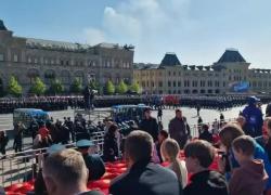 Russia, la Giornata della Vittoria celebrata con la parata militare nella Piazza Rossa a Mosca - VIDEO