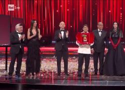 Sanremo 2026, trionfa Sal Da Vinci con 'Per sempre s&igrave;', per l'artista il 22,2% dei voti, secondo Sayf con il 21,9% - VIDEO