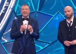 John Travolta e le scarpe U-Power, scoppia la polemica per pubblicità occulta al festival di Sanremo 2024, l'azienda: "L'attore nostro testimonial, nessun accordo con la Rai" - VIDEO
