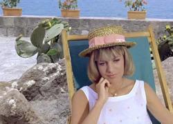 Catherine Spaak in Diciottenni al sole, di Camillo Mastrocinque: VIDEO
