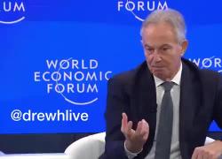 Wef 2023, Tony Blair chiede "infrastrutture digitali" per monitorare chi è vaccinato e chi no - VIDEO 