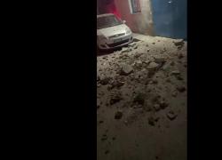 Terremoto Campi Flegrei, nuova scossa magnitudo 4: a Napoli gente in strada, a Pozzuoli scuole chiuse - VIDEO