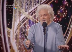 Fratelli di Crozza, Grillo riceve l’Oscar come “Miglior pixxxata fuori dal vaso 2020/2021”