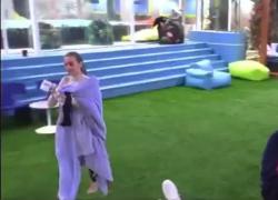 Gf Vip, Elenoire Ferruzzi sputa quando passa Nikita: VIDEO