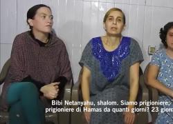 Israele, Hamas diffonde il VIDEO di 3 donne ostaggio, anche loro contro Netanyahu: "Noi puniti per la vostra negligenza", le tv israeliane non lo trasmettono 
