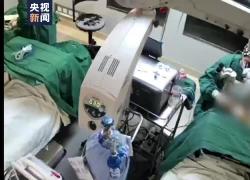 Cina, chirurgo prende a pugni paziente di 82 anni durante un intervento, la donna perde la vista da un occhio - VIDEO