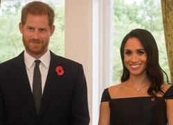 Royal Family, Re Carlo dice si a Harry, porte chiuse per Meghan Markle, i duchi di Sussex in arrivo a Londra e in Nigeria, nessuna notizia sui figli