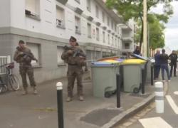 Francia, 15enne J.P. accoltella 4 studenti in un liceo a Nantes, una ragazza morta e 3 feriti, fermato dalla polizia chiede di sparargli – VIDEO
