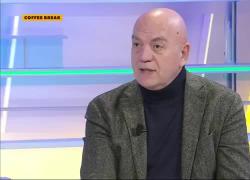 Von der Leyen, Marco Rizzo: "Sms secretati con ad Pfizer su accordo vaccino Covid; suo marito in conflitto d'interessi perché parte di una fondazione specializzata" - VIDEO