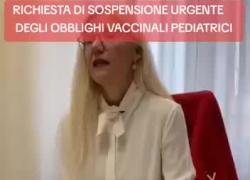 Avvocato Renate Holzeisen al governo: "Stop all'obbligo vaccinale per i bambini, mancano gli studi, italiani cavie di Big Pharma" - VIDEO