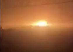 Israele attacca lo Yemen, raid su Sana'a e Hodeida, distrutti porto e un impianto petrolifero, 9 morti, Iran: "Violazione diritto internazionale" - VIDEO