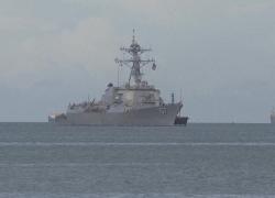 Nave da guerra Usa Uss Gravely a Trinidad e Tobago, a 10 km da coste del Venezuela, senatore Graham minaccia "raid terrestri" - VIDEO