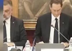 Stellantis, John Elkann in Parlamento come il Marchese del Grillo: "Senza di noi l'auto italiana sarebbe scomparsa da tempo, nuovo Ceo entro metà 2025" - VIDEO