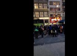 New York, maxi protesta a Union Square contro "rastrellamenti" e violenze ICE, giovani lasciano scuole e universit&agrave;: "No a Slave Patrol 2.0" - VIDEO