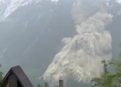 Svizzera, crolla ghiacciaio Birch, sepolto il villaggio di Blatten nel Canton Vallese, i 300 residenti evacuati nei giorni scorsi - VIDEO